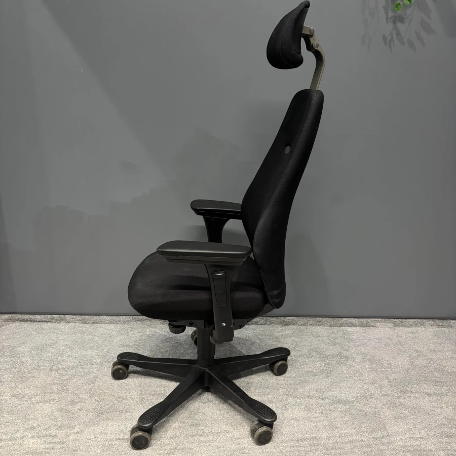 WhatsApp Image 2026-03-18 at 15.38.085.jpg